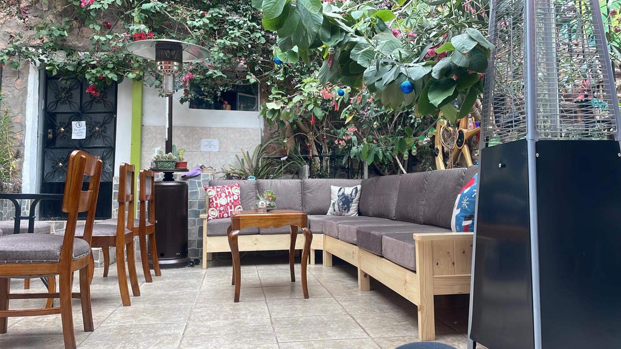 Blacky Hostel And Apartments (Adults Only) Куско Екстериор снимка